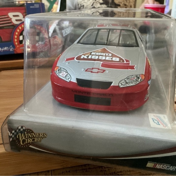 Kevin Harvick #21 Diecast Bank 1:24 Stock Car Winner’s Circle Nascar Collectable - Picture 5 of 6